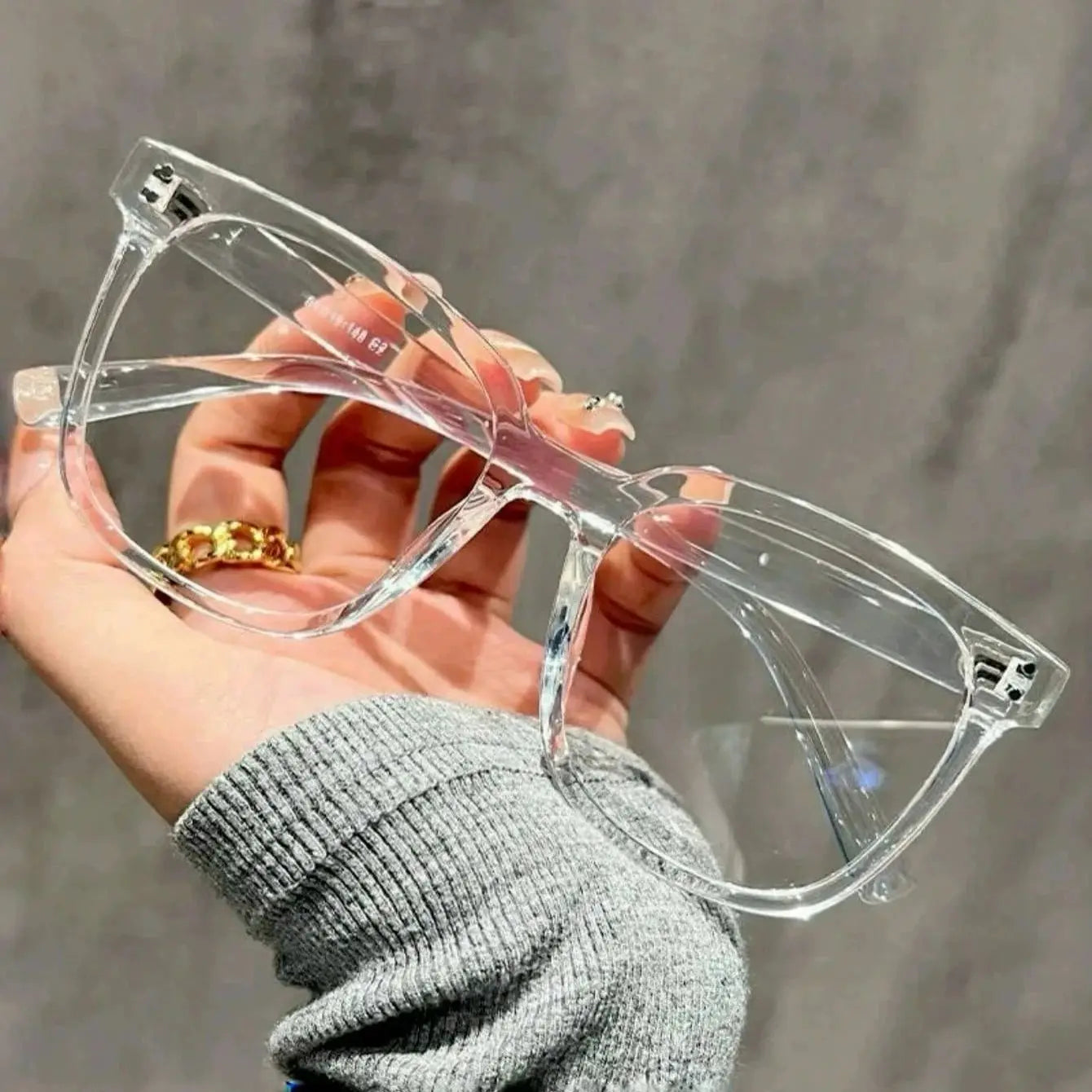 Elevate Your Everyday Look with Unisex Square Frame Blue Light Blocking Glasses - Ideal for Campus and Daily Use